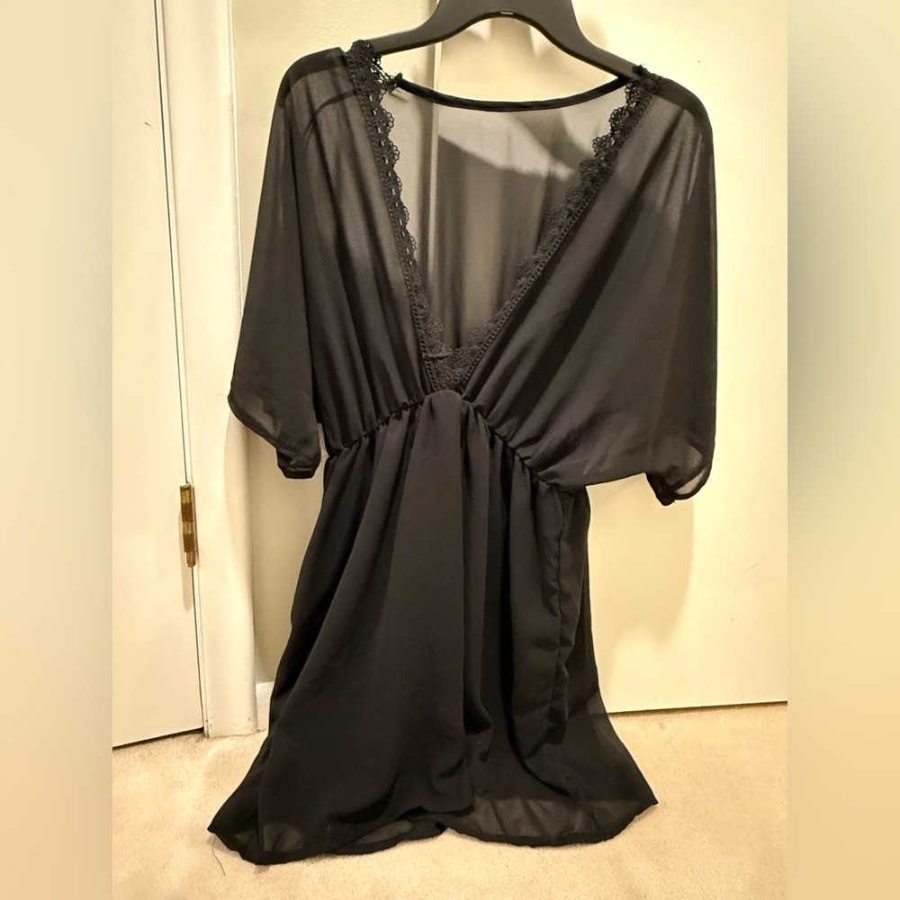 Elegant Black Lace Trim Nightgown
